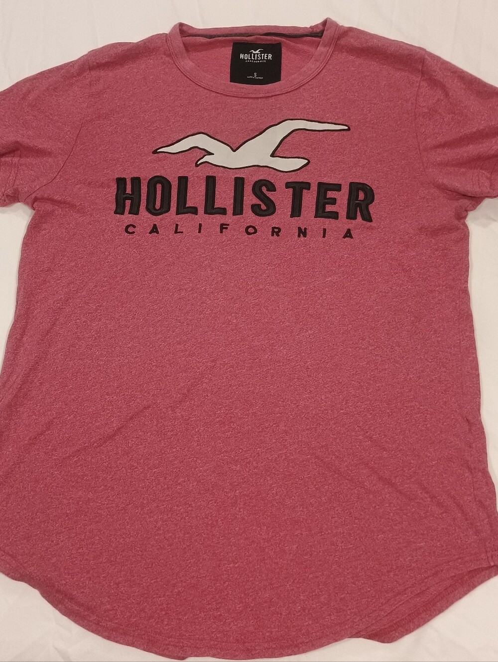 Hollister Men's Heathered Red Graphic Tee Size S